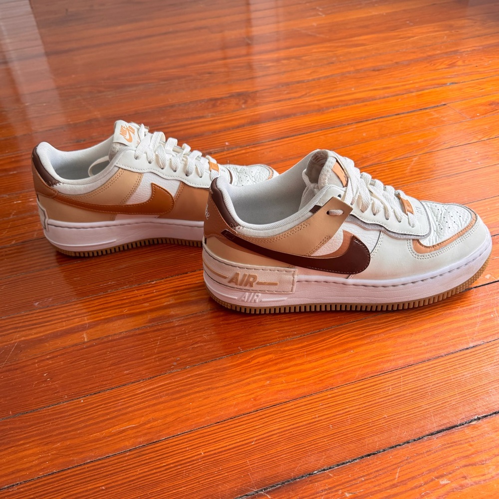 Nike Air Force 1 Shadow in Cream and Brown - Picture 6 of 8